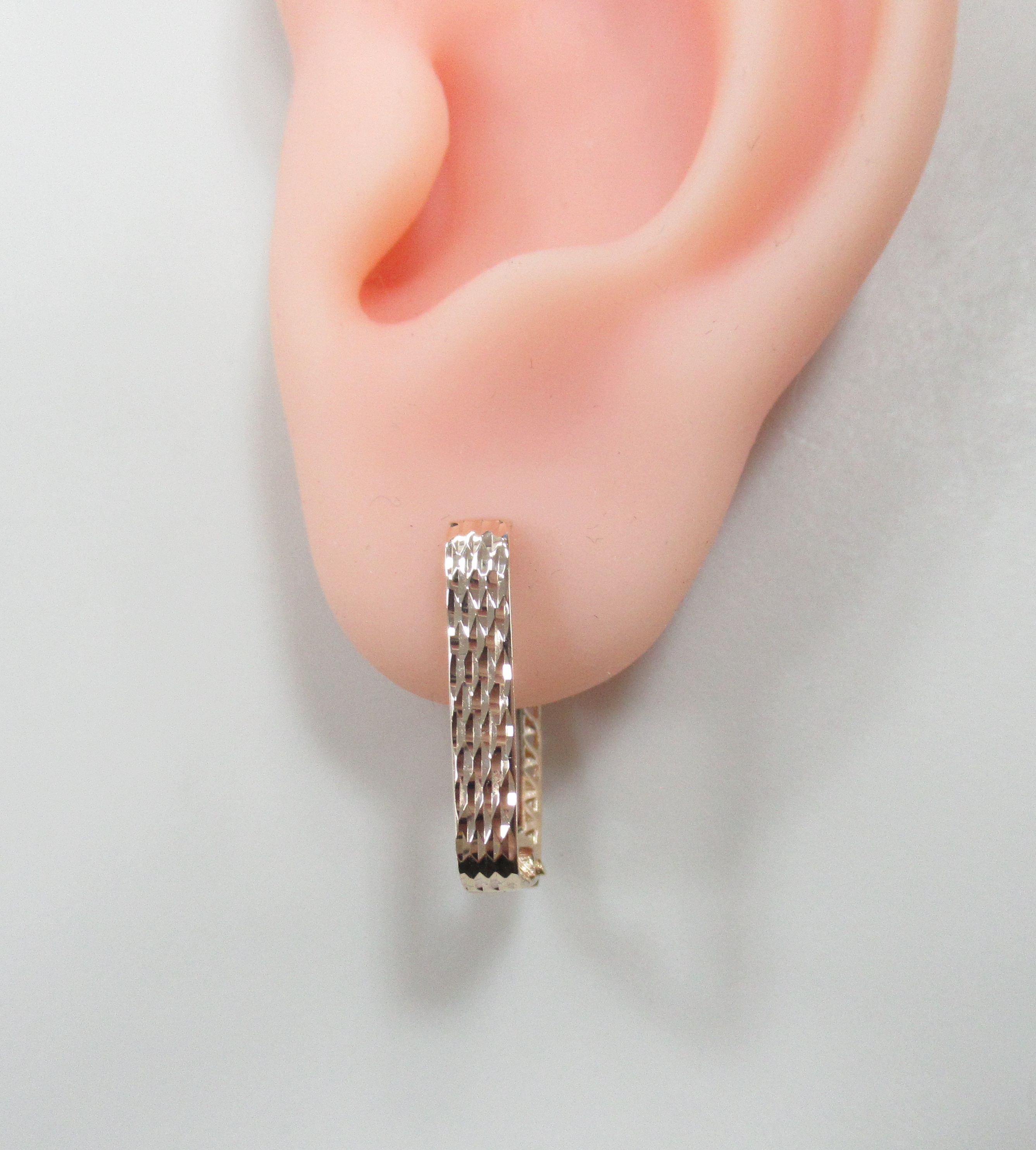Серьги из золота